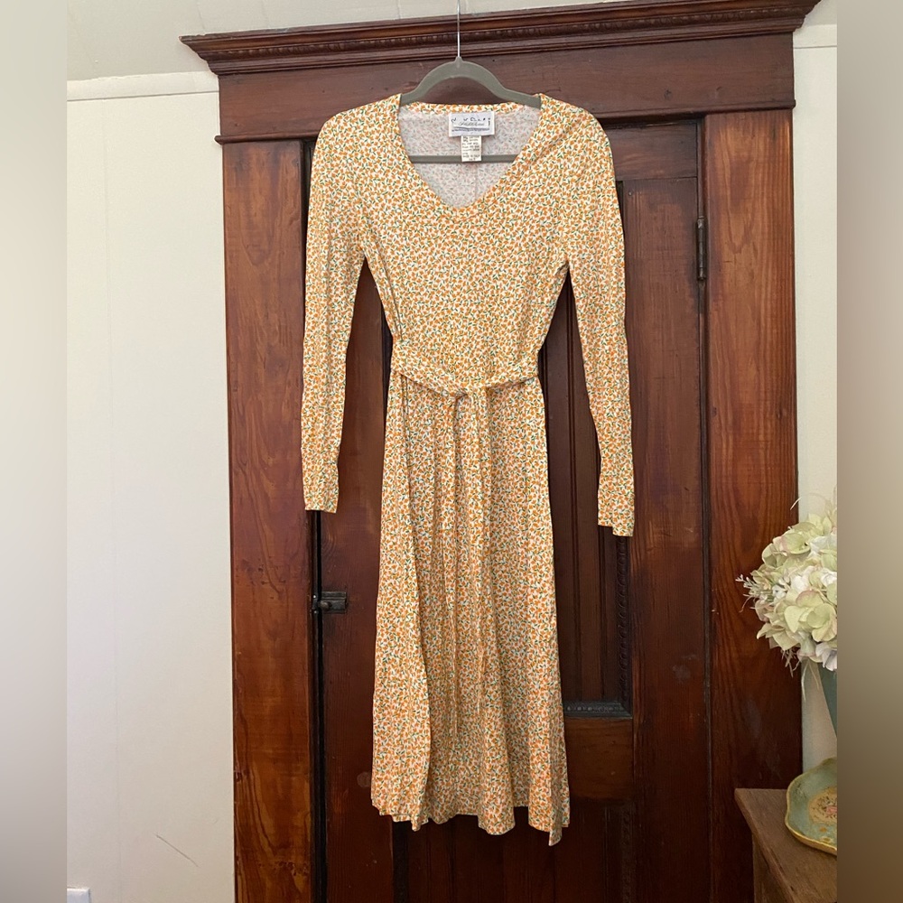 Diane Von Furstenberg for Saks fifth avenue vintage size 4